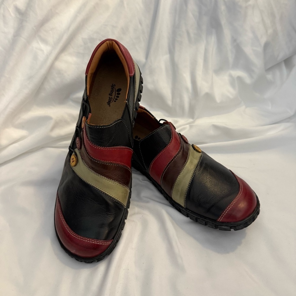 NWOT Spring Step Neeta Colorblock Laceless Sneakers